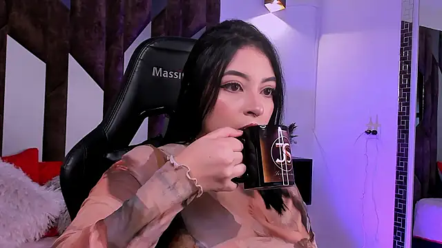 Mila laurent1 online show from February 2, 9:25 pm