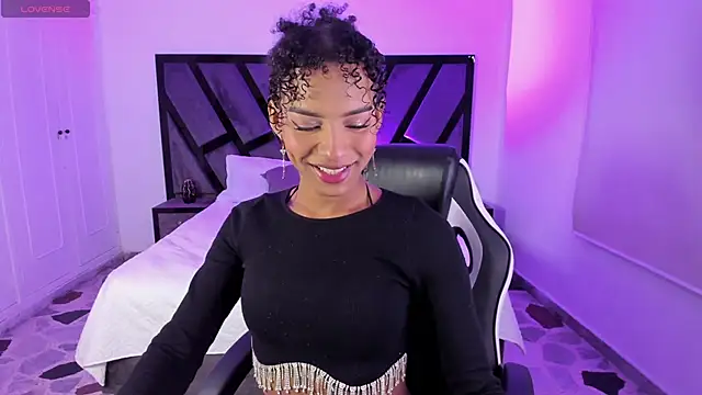 VictoriaRousse  online show from March 16, 5:32 am