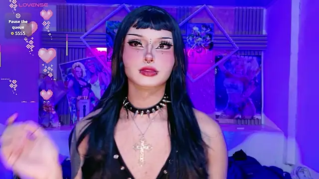 Lisa sparkleee online show from June 6, 2:45 pm