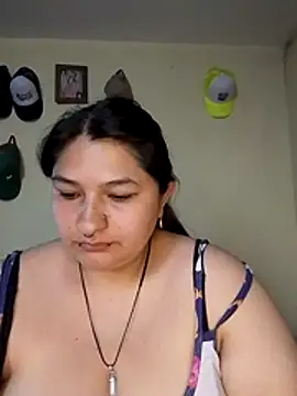 LauraHorny69 online show from June 30, 9:03 pm