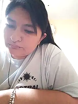 LauraHorny69 online show from July 8, 9:17 pm