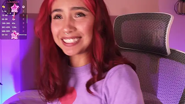 Dakota velvet  online show from March 6, 1:17 pm