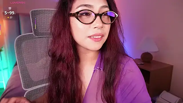 Dakota velvet  online show from July 8, 5:59 pm