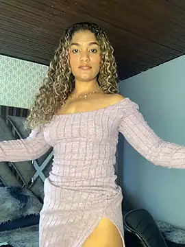 AngelPinkk  online show from March 14, 10:00 pm