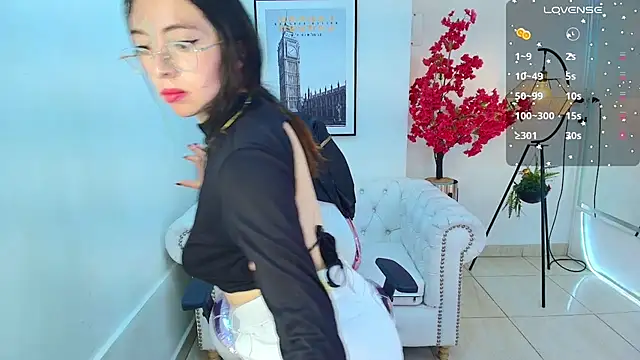 Veronica miiller online show from August 1, 7:38 pm