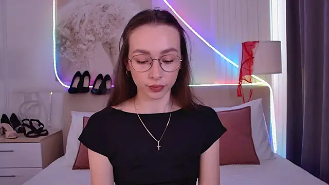 Emily Simon online show from July 4, 5:03 am
