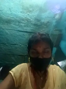 priyasharma899 online show from February 15, 7:33 am