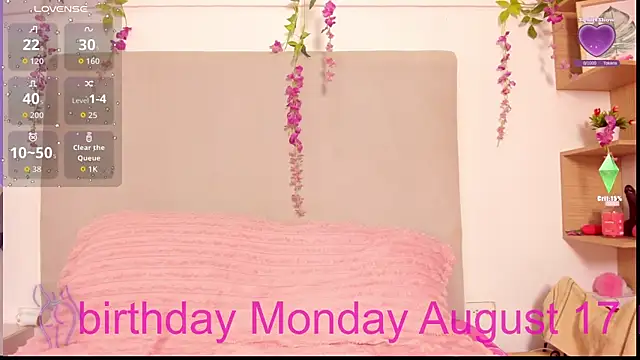 chloe peach  online show from July 16, 2:10 pm