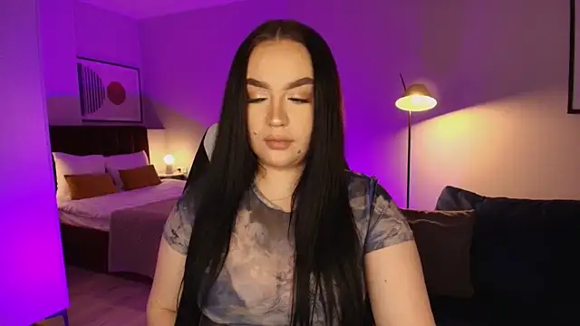 tinafox  online show from February 15, 8:13 am