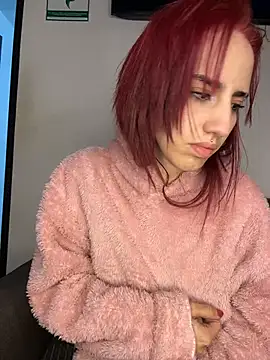 elodie rouge online show from August 1, 1:57 pm