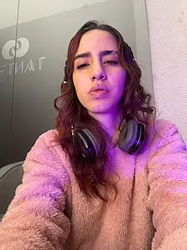 elodie rouge online show from July 29, 11:43 am
