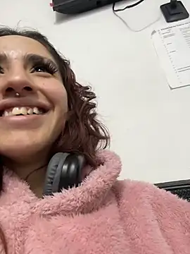 elodie rouge online show from July 10, 12:38 pm