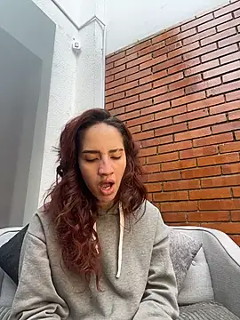 elodie rouge online show from July 9, 12:29 pm
