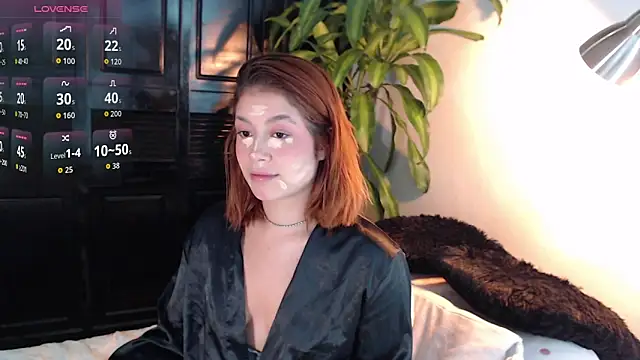Mia Volkova  online show from June 19, 1:25 pm