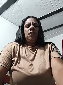 Zeyllyjhonson online show from June 14, 2:57 am
