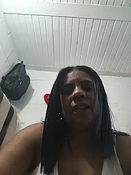 Zeyllyjhonson online show from July 17, 1:32 am