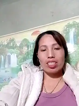 Gummiesu online show from April 29, 1:25 pm