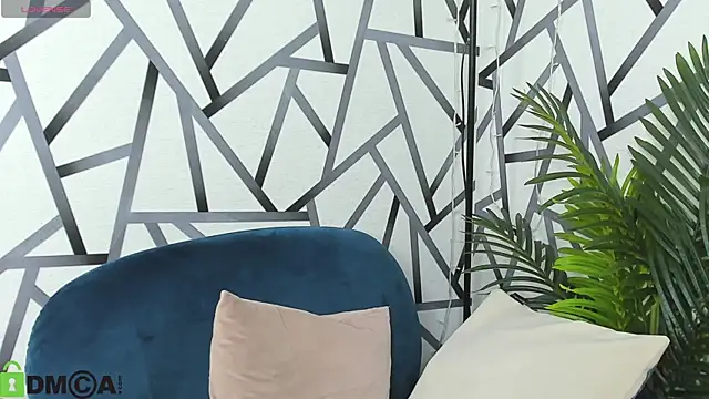 Nicole Vasquez online show from July 22, 1:17 am
