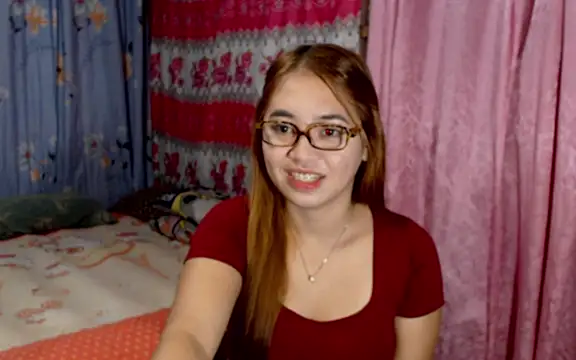 pinay mayahiga online show from June 21, 4:00 pm