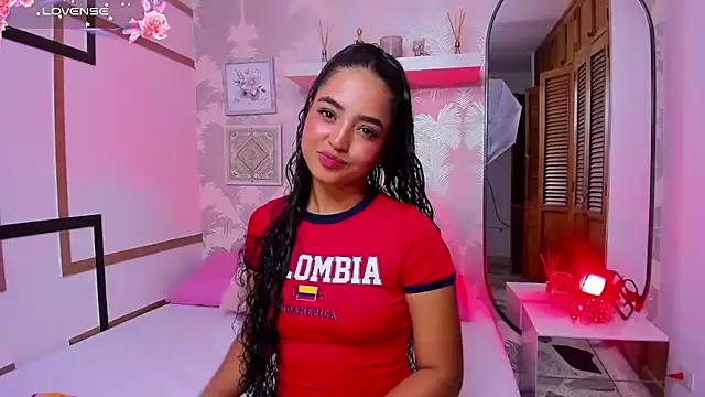 Emma Thompssonn online show from June 27, 12:17 pm