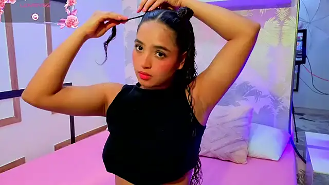 Emma Thompssonn online show from July 14, 12:21 pm