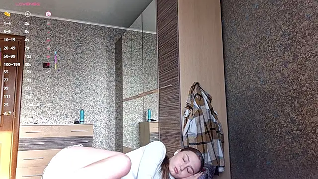 MousyHello online show from February 5, 9:12 am