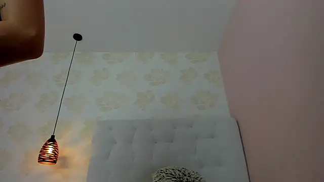 HANA RUSSO online show from July 23, 12:24 pm