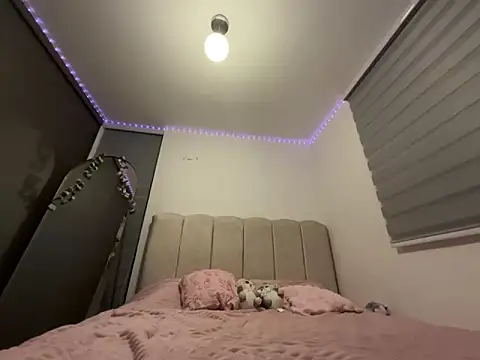 Blush Marie online show from June 12, 4:20 am