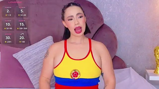 Sienna-Gold online show from July 7, 1:14 pm