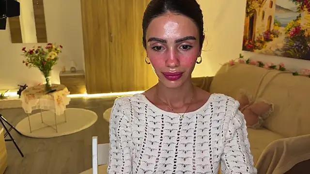 AyanaLys online show from July 25, 9:00 pm