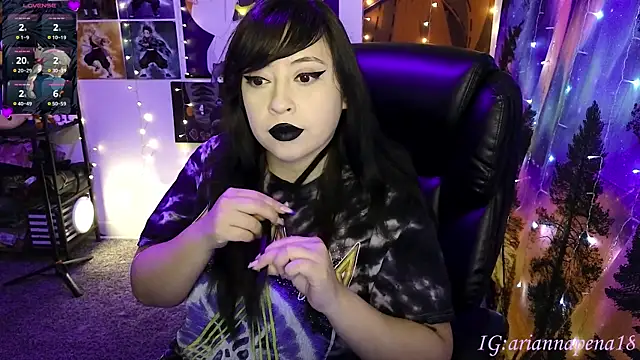 AriannaPenaxo online show from July 7, 9:39 pm