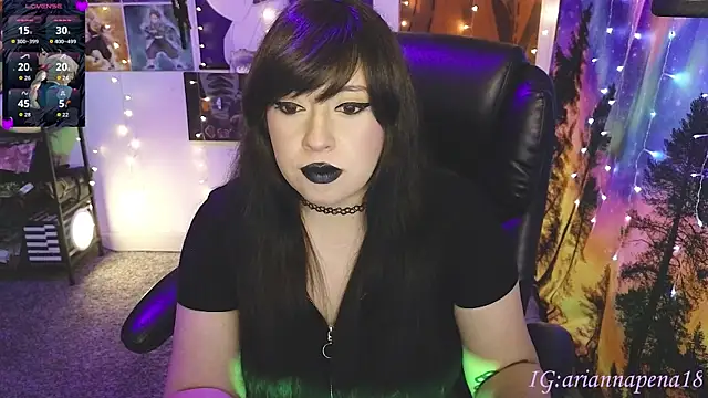 AriannaPenaxo online show from June 19, 11:19 pm