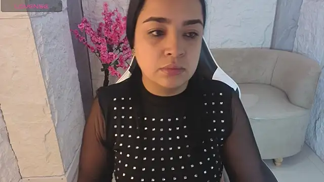 Aliz Cooper Tx online show from February 3, 7:40 pm