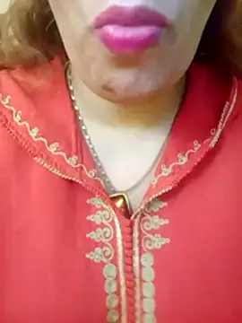 Naughty-Yousra online show from May 16, 12:26 pm