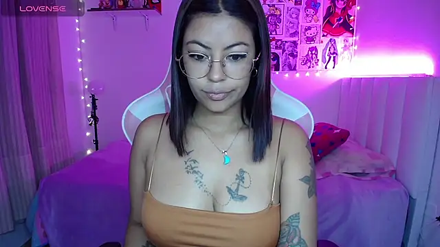 Danna Soffia online show from March 3, 11:44 pm