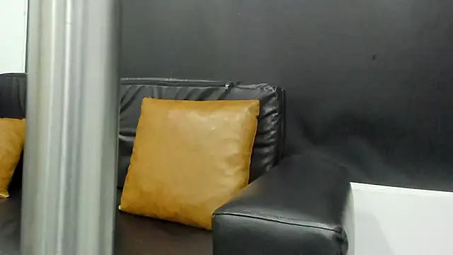 KiaraBlack 01 online show from February 24, 9:57 pm