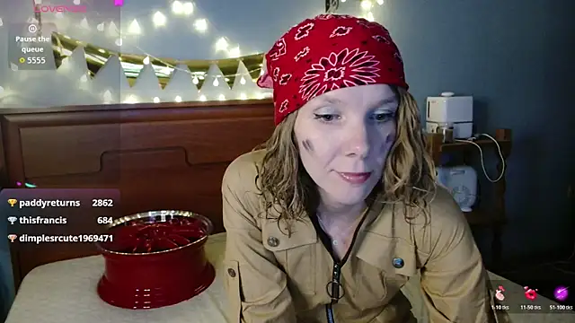 Daisy Lovely online show from March 17, 5:55 am