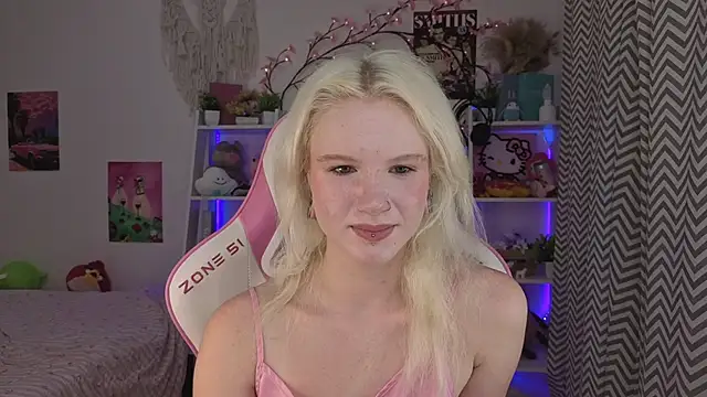Mia WaterFall online show from June 27, 3:18 am