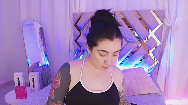 KathiaJenner online show from July 13, 11:44 am