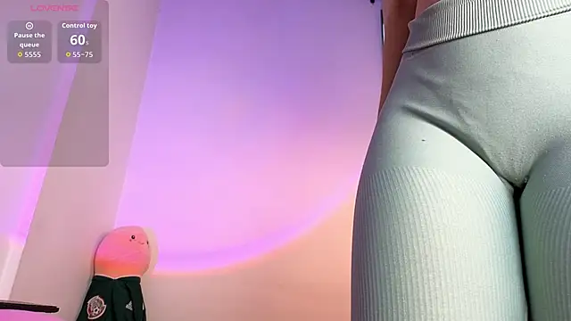 Samantha Ros online show from June 18, 11:48 am