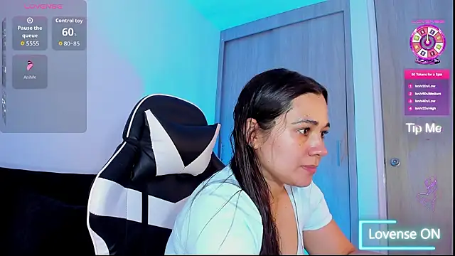 saray mendozaa online show from February 3, 10:01 pm