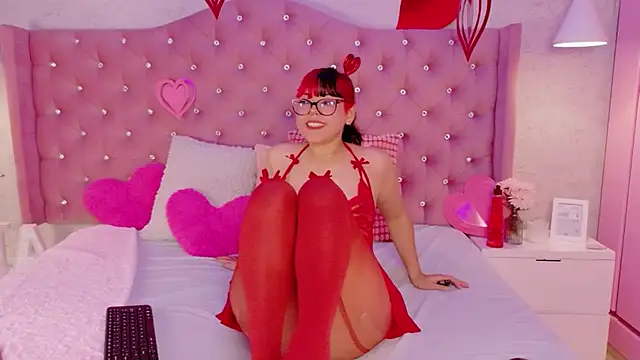 EllieNeptune  online show from February 20, 9:48 pm