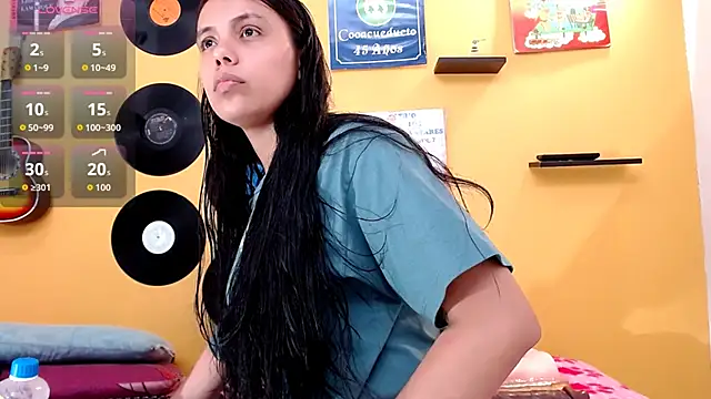 juliette18rose online show from June 14, 8:09 pm