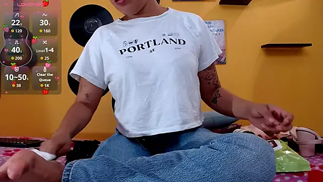 juliette18rose online show from June 27, 6:47 pm