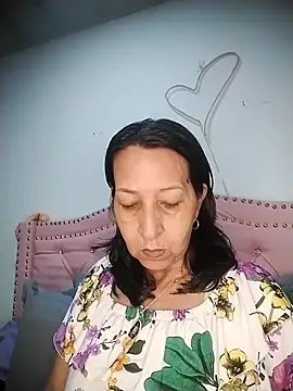 RosseLaure online show from March 5, 1:01 am