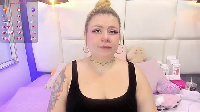 Martina armos online show from June 11, 1:30 pm