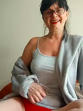 AliceSwan57 online show from May 25, 9:30 am