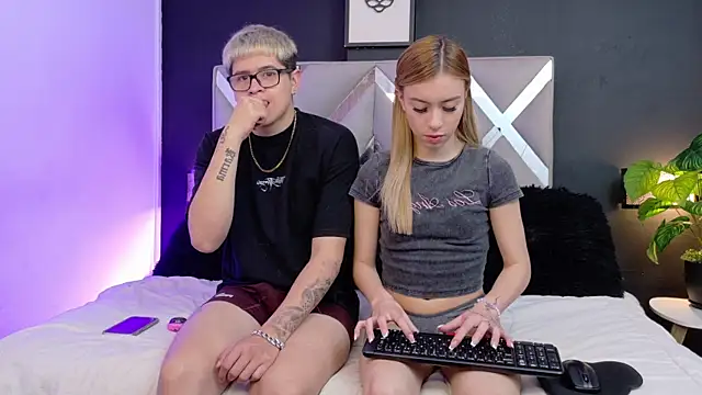 Evie demn online show from August 1, 4:03 am