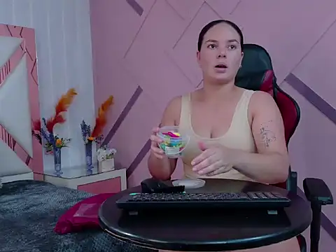 ZamanthaJhones online show from March 17, 7:51 pm