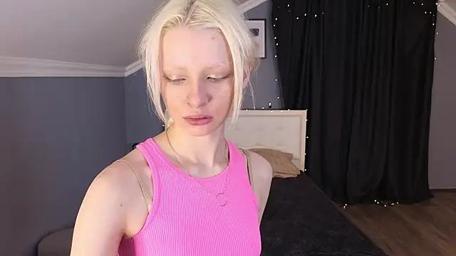 Naomi Demio online show from February 25, 9:19 am